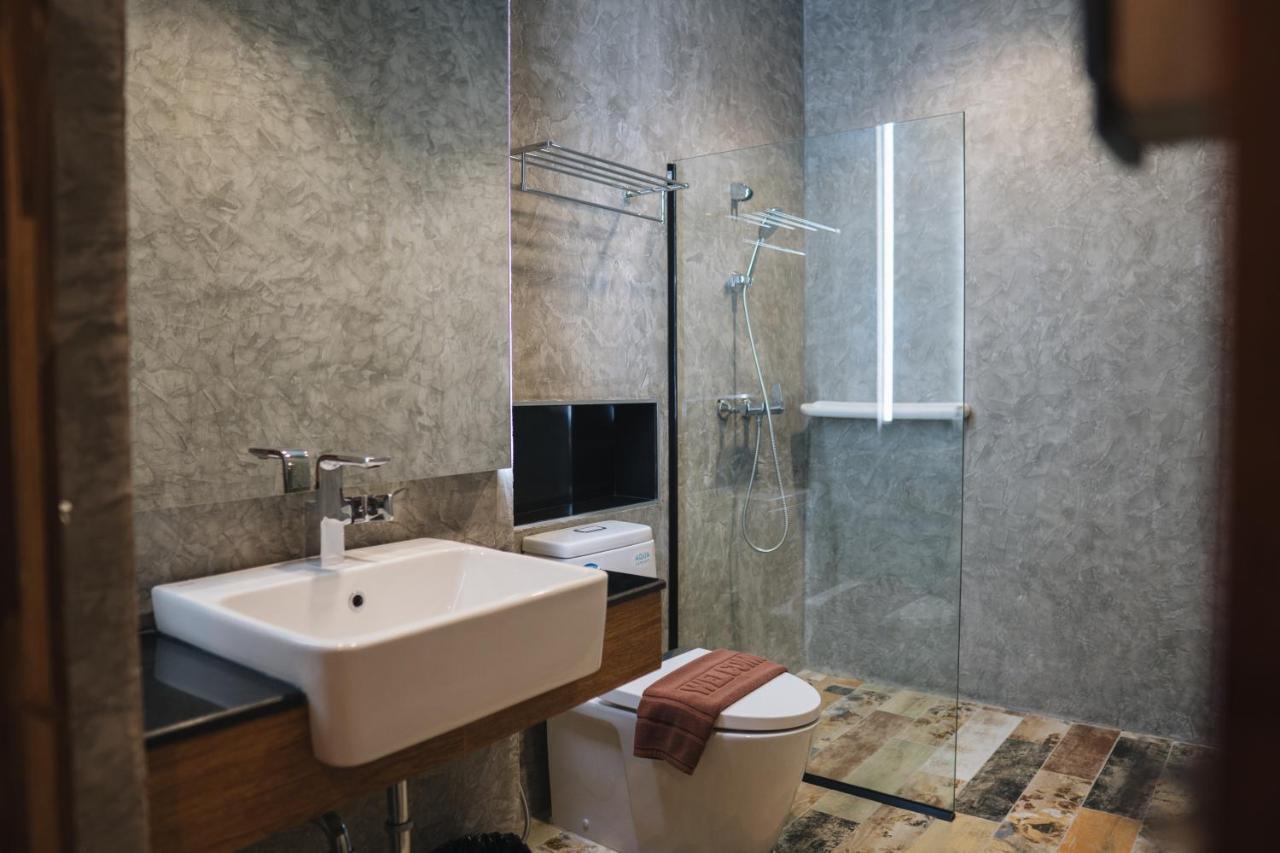 Ou Hotel Пхитсанулок Экстерьер фото
